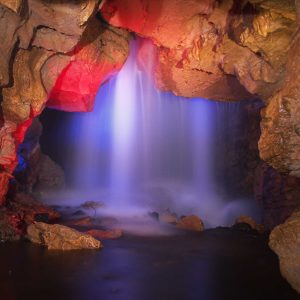 foto-caverna-pequeña-catarata_optimized